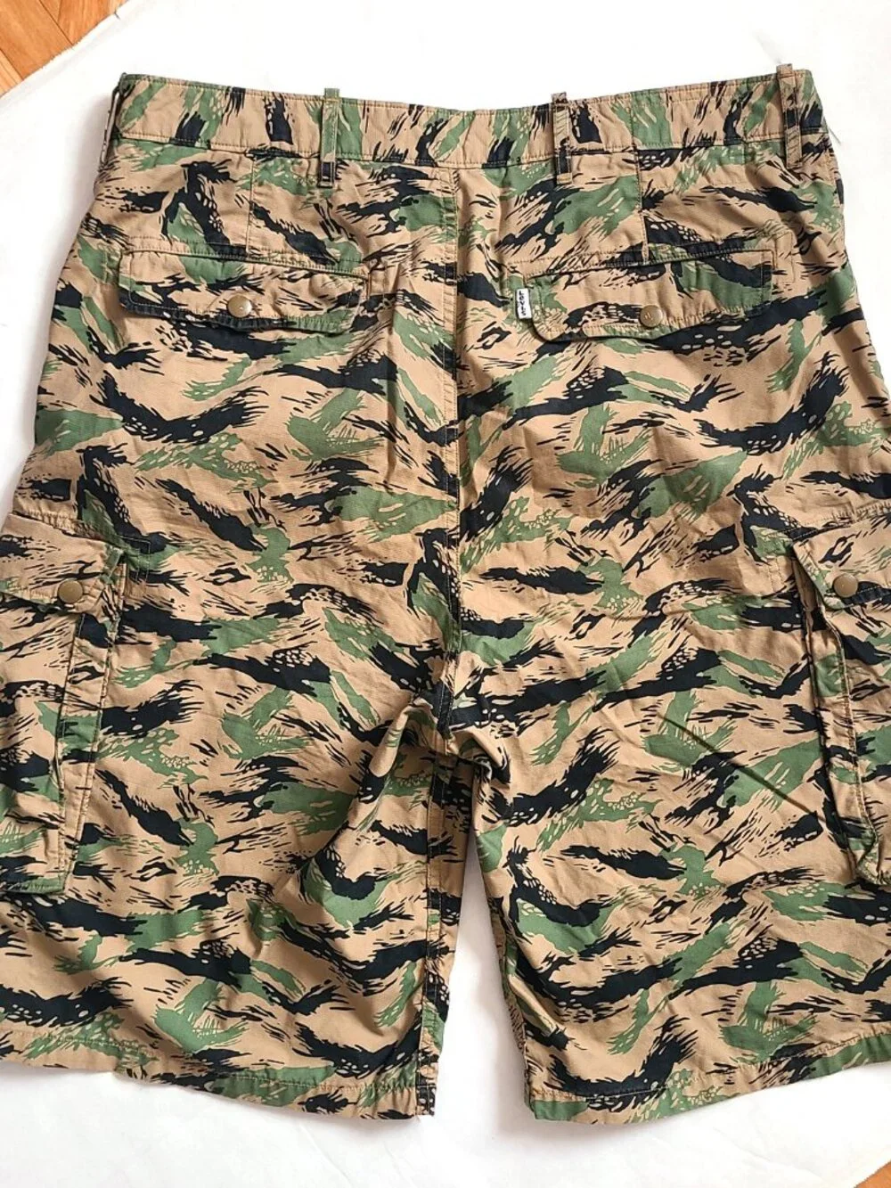 Levis Snap Camo Cargo Shorts Men Sz 36W